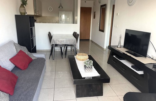Nachlaot Apartment | Peaceful Windows of Jerusalem