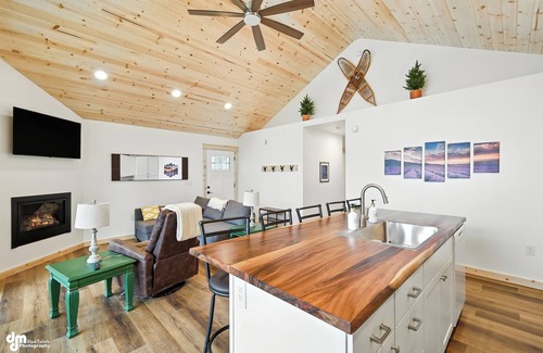 Palmer House | Peaceful with views, brand new, 2-bedroom, 2 bathroom house on Finger Lake.