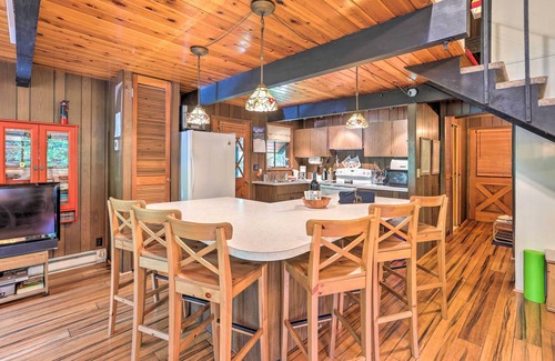 Glacier House | Peaceful Wooded Cabin By Mt. Baker Ski Area!