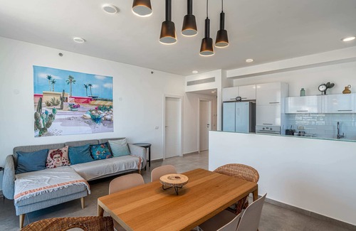 Bat Yam Apartment | Peacefull 2BR Front Beach Bat Yam SAFE ROOM