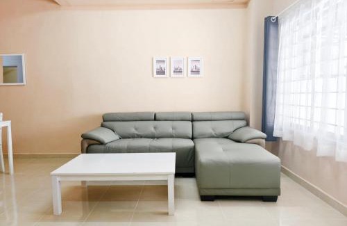 Rawang House | Peach Homestay Tasik Puteri