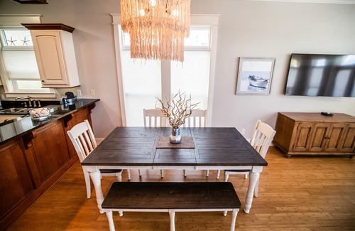 Inlet Beach Heights House | Peach on the Beach. 4 Br home. 15 steps from the beach!