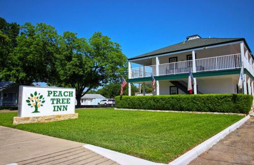 Fredericksburg Hotel | Peach Tree Inn & Suites