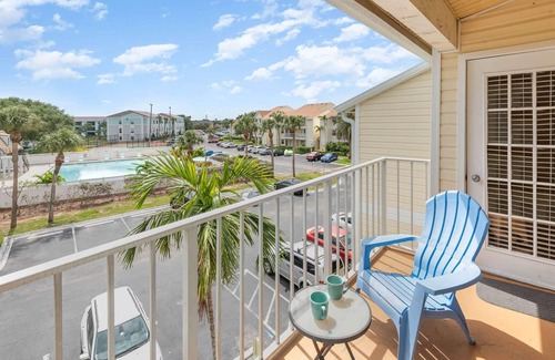 Ocean Side Village Condo | Peacock · Bright Beachy King Bed Condo · Half Mile to Beach
