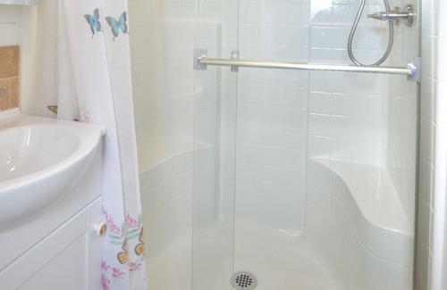 Prescott Valley House | Peacock Casita offers privacy, amenities, luxurious comfort in a cozy package.