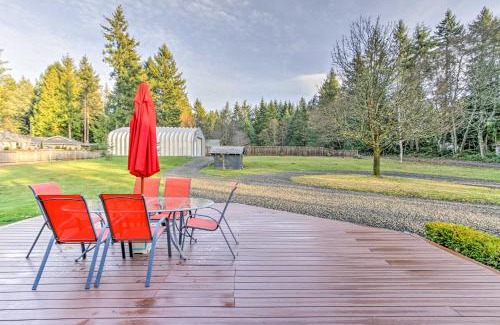 Gig Harbor House | Peacock Hill Retreat on 1 Acre, 1 Mi to Harbor
