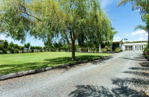 Ngunguru House | Peacock Lodge in Ngunguru