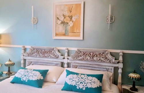 Tulsa Bed & Breakfast | Peacock Room at Magnolia House