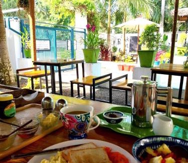 Mararikulam House | Peacock Villa Marari Beach