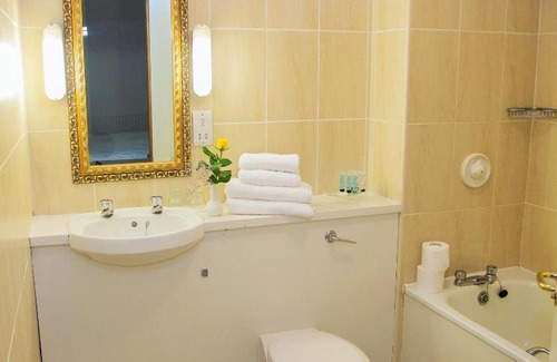 Maam Cross Hotel | Peacockes Hotel