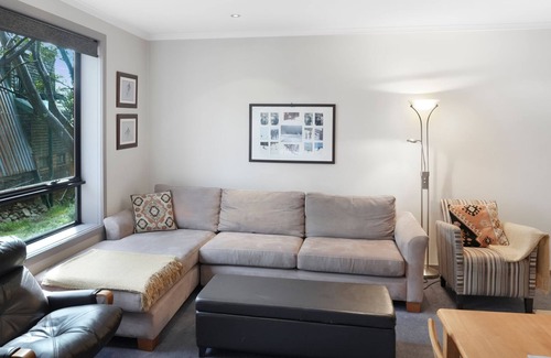 Mount Buller Apartment | PEAK 105 - Mt Buller Village - Family/Small Group Accommodation