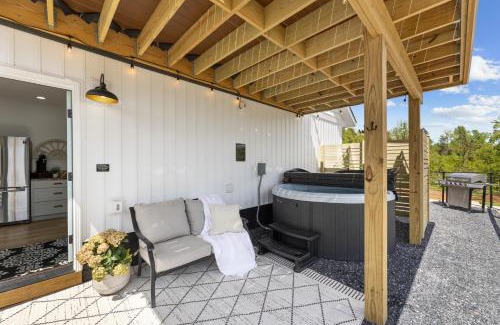 Afton House | Peak Retreat Near Trails And Wineries