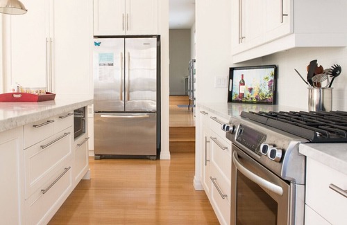Historic Old Town House | Peaks On Gate, Open Concept Living!