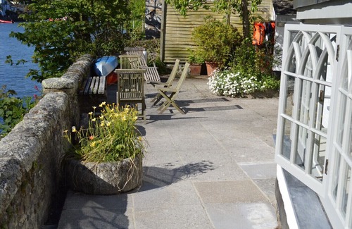 Helford House | Pear Tree Cottage - Three Bedroom House, Sleeps 6