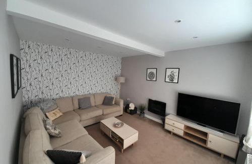Toton House | Pear Tree House