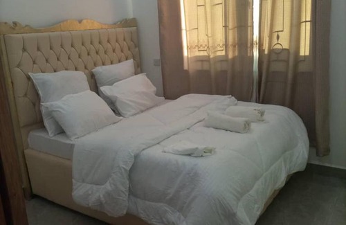 Dar es Salaam Bed & Breakfast | PEARL LULU MODERN BNB Homestay