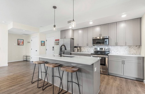 St. George Condo | Pearl of Dixie: Desert Color Lagoon + Beaches