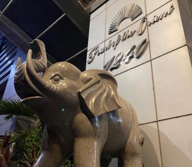 Ermita Apartment | Pearl Of The Orient Tower, in front of US Embassy