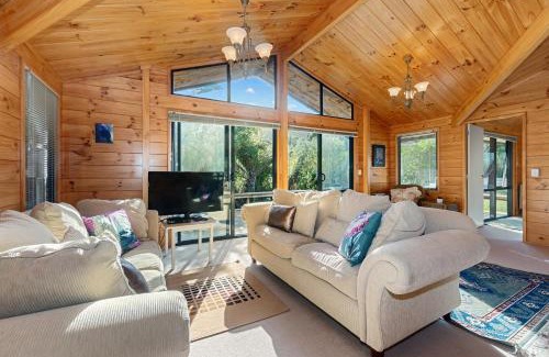 Mangawhai Heads House | Pearl Retreat - Mangawhai Heads Holiday Home