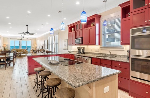 Gulf Shores House | 😎 Pearl, West. Huge, beautiful! Heatable Pool. Elevator. Upgrades!