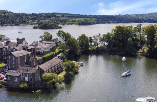 Ambleside House | Pearsall