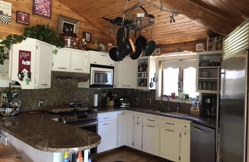 Republic Bed & Breakfast | Pebble Beach Lake Michigamme