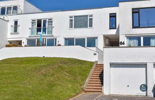 Weymouth House | Pebble House - Sea views parking family friendly