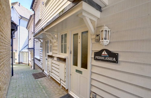 Whitstable House | Pebblesea - Three Bedroom House, Sleeps 6