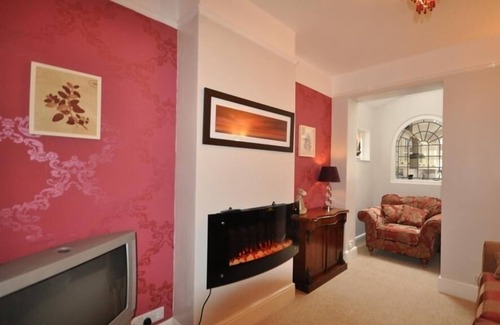Weymouth Cottage | PEDALLER'S COTTAGE, family friendly, with open fire in Weymouth