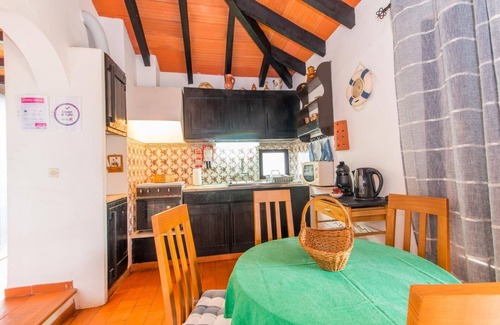 Santa Luzia Apartment | Pedras D'El Rei Cozy Apartment by Trip2Portugal