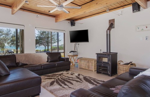 Halls Head House | Peel Beach House