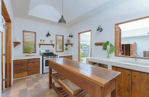Treasure Beach Villa | Peeniwalli Villa, Treasure Beach