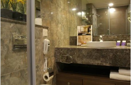 Dharmatala Hotel | Peerless Hotel Kolkata