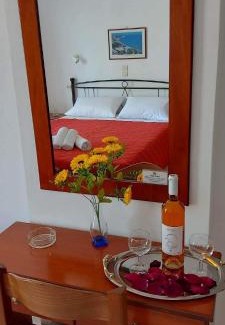 Amoudi Apartment | Pelagos Studios
