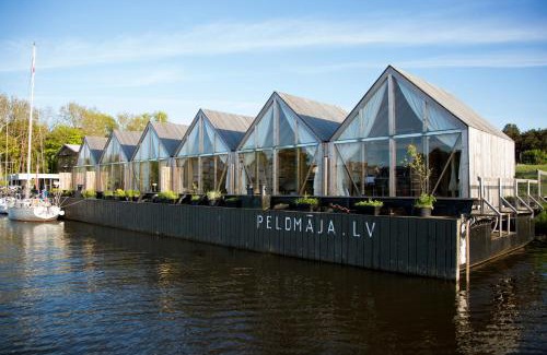 Pavilosta Apartment | Peldmaja