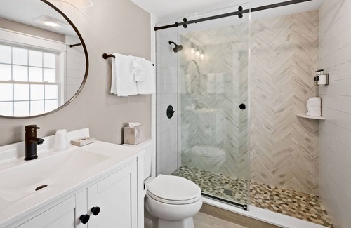 West Dennis Hotel | Pelham on Main