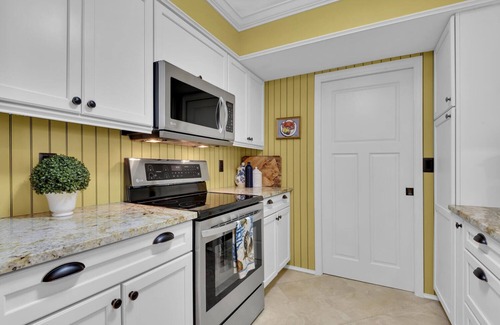 Pelican Bay Condo | Pelican Bay 3-bedroom condo available for 2024 Season!