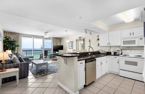 Destin Condo | Pelican Beach 0708 (1-Bedroom Condo) with Pool by Pelican Beach Management