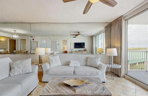 Destin Apartment | Pelican Beach Resort 415