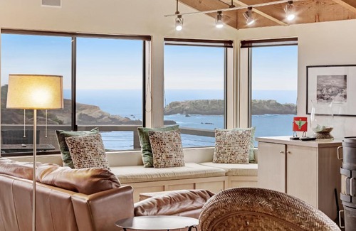 Sea Ranch House | Pelican Bluff