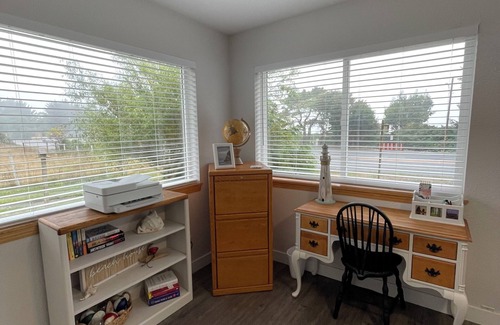 Brookings House | Pelican Cottage ~ Close to Brookings and Crescent City. Great for large groups