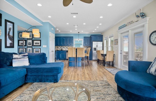 Crystal Beach House | Pelican Crossing: 4 BR, 3 BA House in Crystal Beach, Sleeps 14