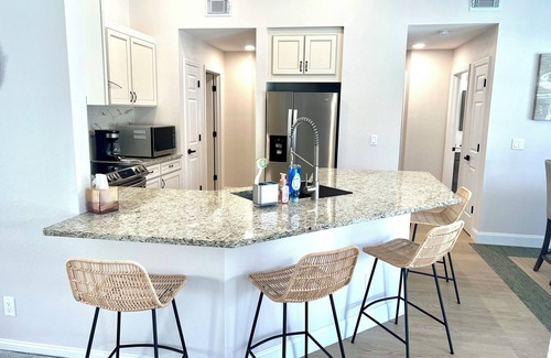 Pelican House | Pelican Hideaway, Fam Friendly Home Close to Shopping, Restaurants, and Beach