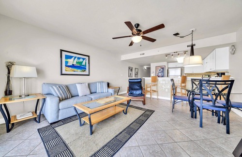 Fort Walton Beach Condo | Pelican Isle 404 - 1 bedroom/2 bath w/hall bunks - sleeps 6 - OCEAN VIEW