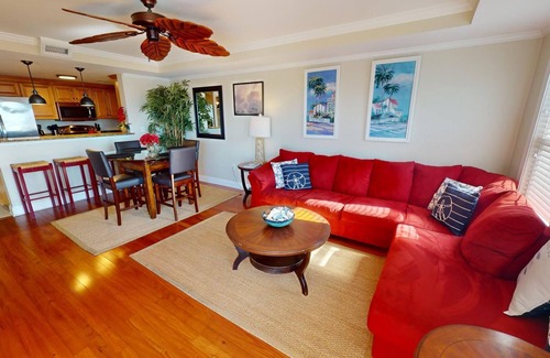 Tybee Island Condo | Pelican Landing 302 - 3BR/2BA top-floor condo in prime Tybee Island location