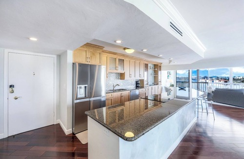 Park Shore Condo | Pelican Point West at Park Shore