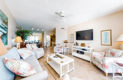 Orange Beach Apartment | Pelican Pointe 1002