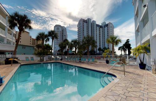 Clearwater Beach Hotel | Pelican Pointe