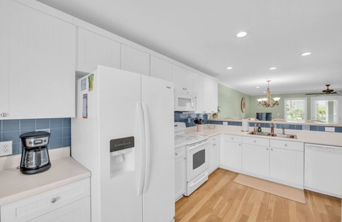 Kure Beach House | PELICAN'S REST | OCEANVIEW + POOL + WALK TO BEACH