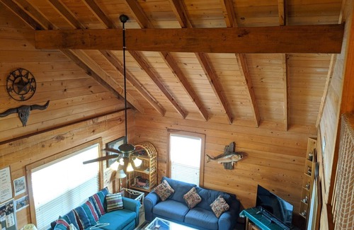 Chauvin Cabin | Pelican's View Lodge- Boat Launch- Trailer Parking- Lights for night fishing